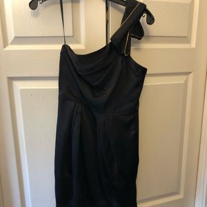 Black One shoulder dress